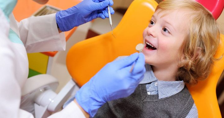 Bērniem sestdienās ir pieejama valsts apmaksāta  akūtā zobārstniecība